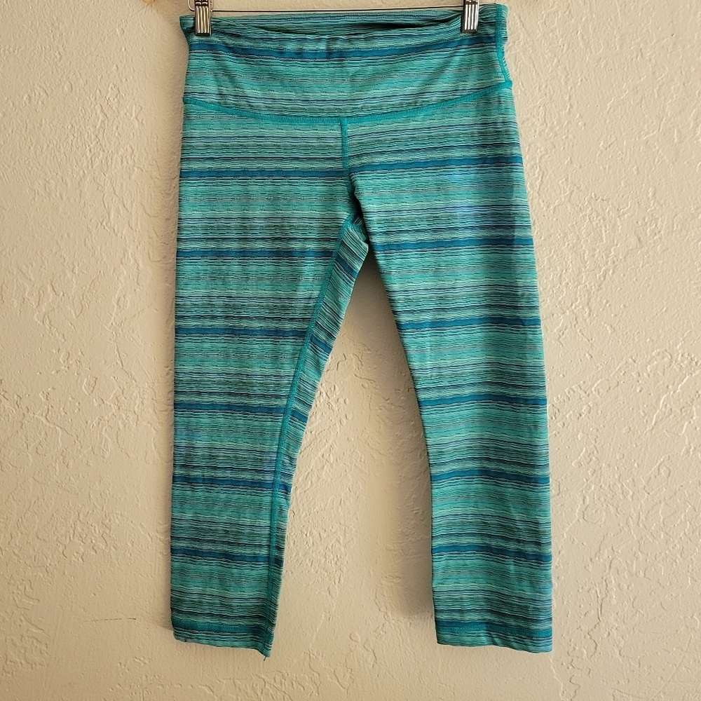 Lululemon Crops Size 8